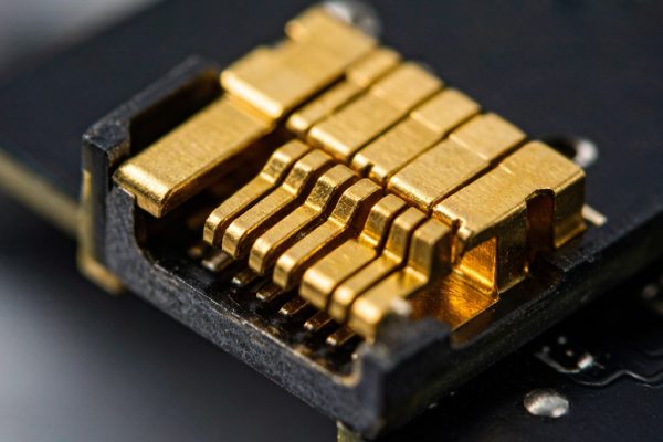 PCB Edge Connector Design: Gold-Plated Copper Fingers for SMT Backplane Interface Reliability