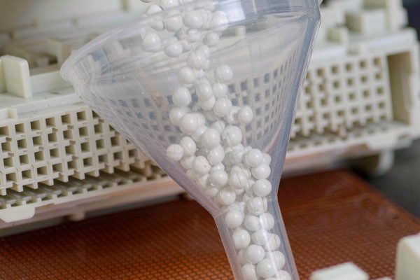 PBT-GF30 Flame-Retardant Modified Plastic Pellets for SMT Connector Housings