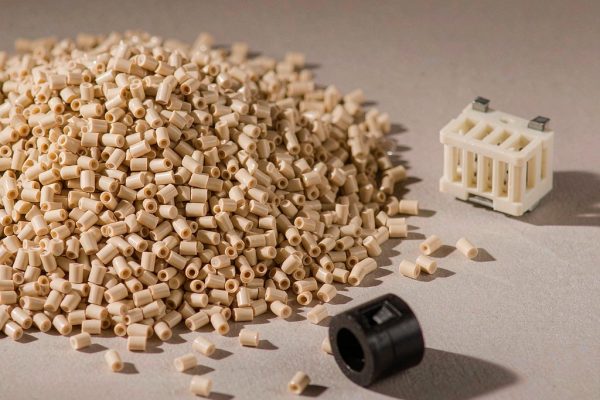 PA66 GF30 Plastic Pellets for SMT Bobbins, Coil Formers, and Connector Insulators