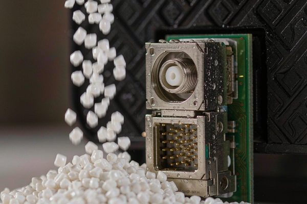 LCP Plastic Pellets for High-Speed SMT Connectors and Molding Tips