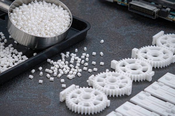 POM Plastic Pellets for Precision Gears and SMT Card Guides: A Guide